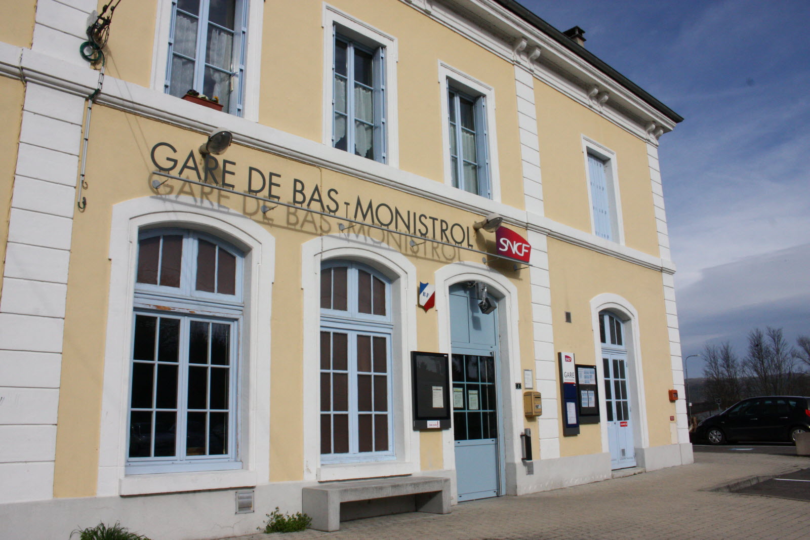 Gare bas-monistrol